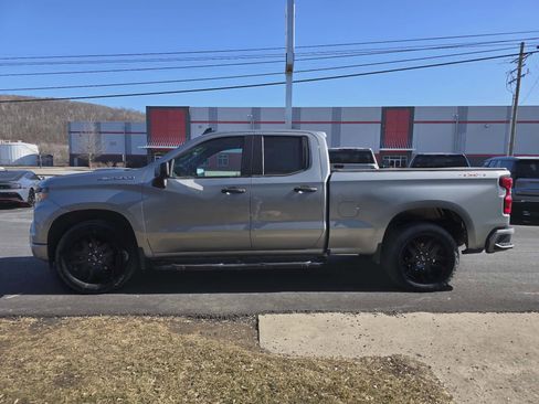 Used 2023 Chevrolet Silverado 1500 Custom image 7