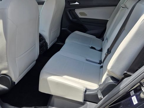 Certified 2021 Volkswagen Tiguan SE R-Line FWD image 11
