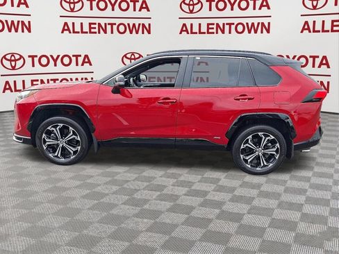 Used 2025 Toyota RAV4 XSE w/ Premium Package AWD/4WD image 4