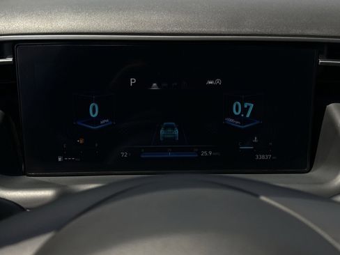 Certified 2024 Hyundai Tucson SEL w/ Convenience Package FWD image 17