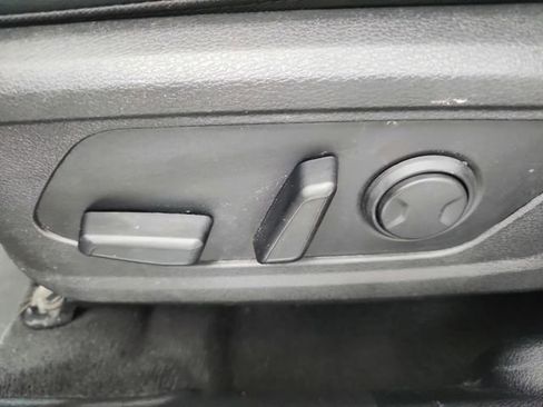 Used 2023 Kia Sportage EX image 16