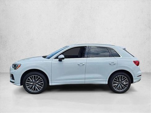 Used 2022 Audi Q3 2.0T Premium w/ Convenience Package AWD/4WD image 8