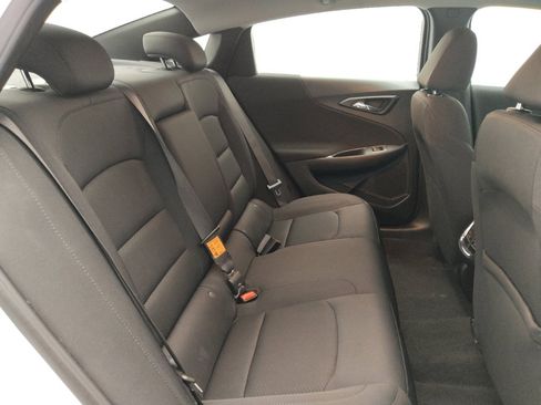 Used 2024 Chevrolet Malibu LT image 19