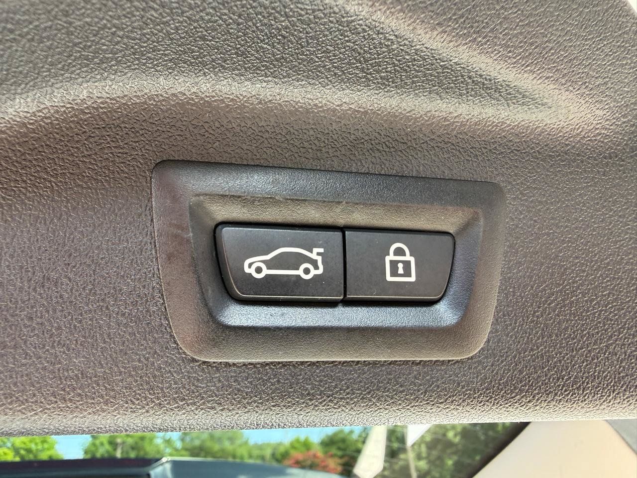 Used 2020 BMW X7 xDrive40i w/ Premium Package AWD/4WD image 40