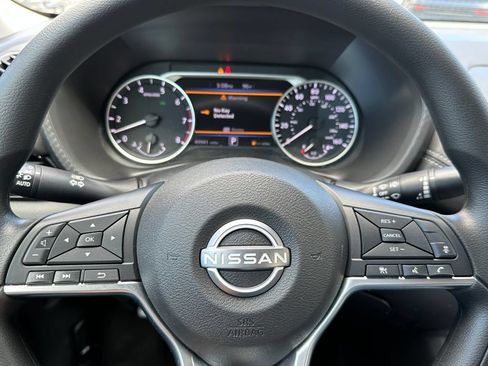 Used 2024 Nissan Sentra SV FWD image 23