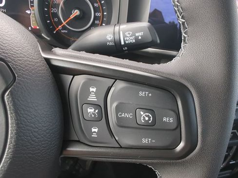 New 2025 Jeep Gladiator Sport image 35