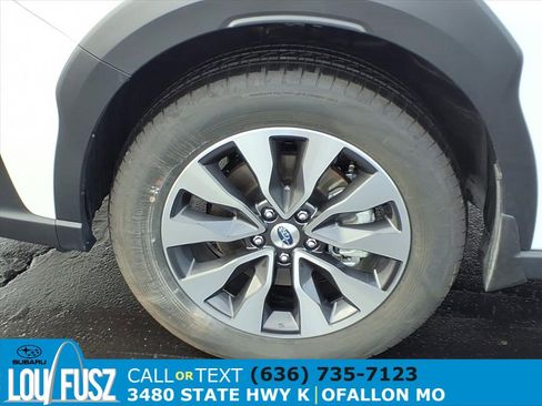 Certified 2025 Subaru Outback Limited image 30