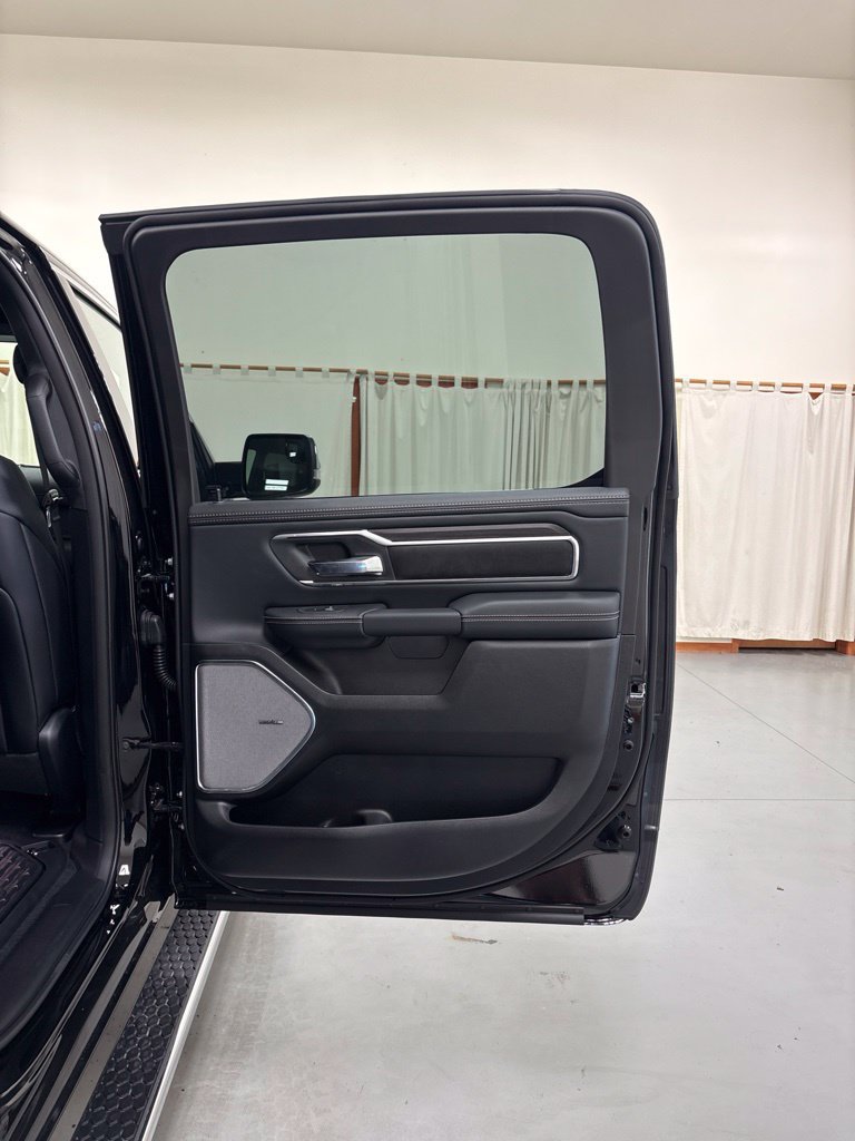 New 2027 RAM 1500 Laramie AWD/4WD image 26