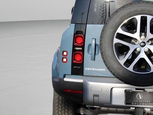 Certified 2025 Land Rover Defender 110 S image 32