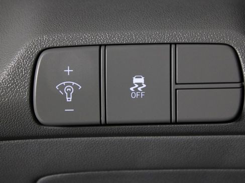 Used 2026 Hyundai Elantra Sport FWD image 24