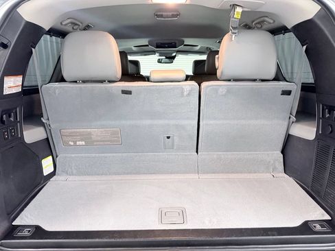 Used 2018 Toyota Sequoia Platinum AWD/4WD image 36