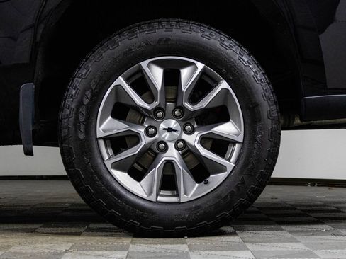 Used 2021 Chevrolet Silverado 1500 RST image 40