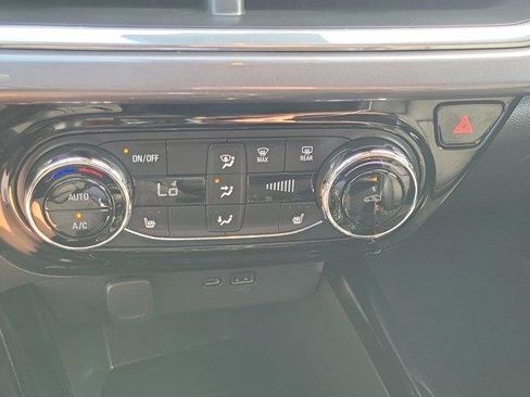 Used 2025 Chevrolet Trax ACTIV w/ Driver Confidence Package image 29