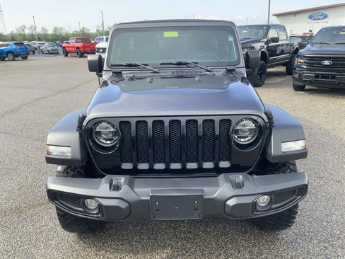 Used 2022 Jeep Wrangler Unlimited Sport image 3