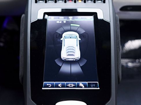 Used 2023 Lamborghini Huracan EVO image 76