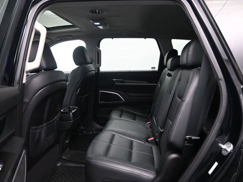 Used 2021 Kia Telluride EX image 30