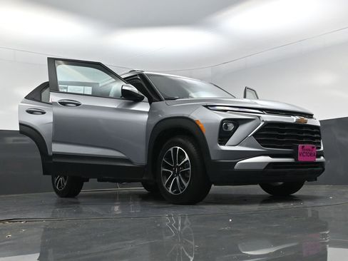 Used 2024 Chevrolet TrailBlazer LT image 26