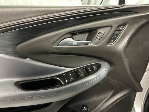 Used 2019 Buick Envision Essence image 14