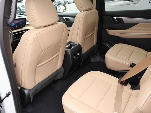 New 2026 Buick Enclave Preferred w/ Power Package AWD/4WD image 14