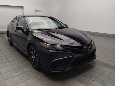 Used 2022 Toyota Camry SE FWD image 13
