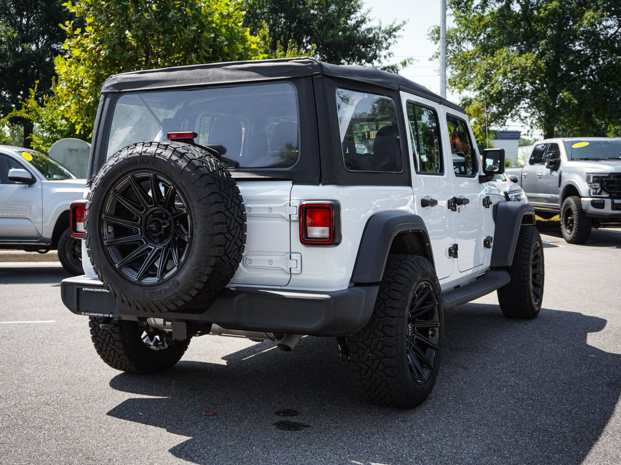 Used 2022 Jeep Wrangler Unlimited Sport AWD/4WD image 11