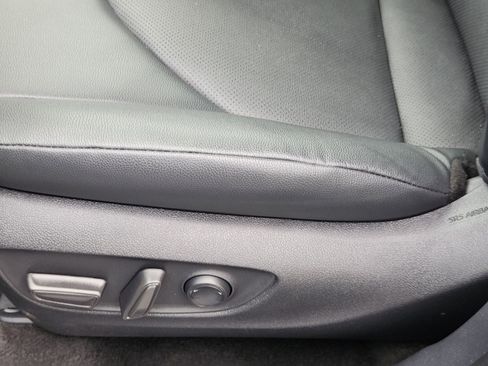 Certified 2025 Toyota Grand Highlander AWD image 22