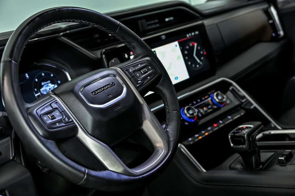 Used 2025 GMC Sierra 1500 Denali w/ Denali Reserve Package AWD/4WD image 18