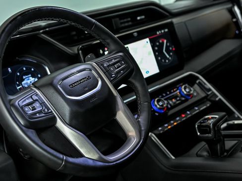Used 2025 GMC Sierra 1500 Denali w/ Denali Reserve Package AWD/4WD image 18