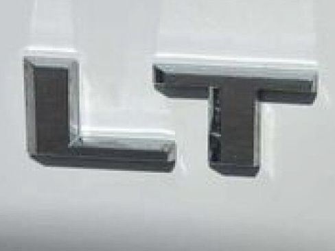 Used 2021 Chevrolet Silverado 1500 LT AWD/4WD image 19
