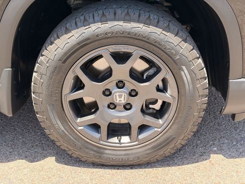Used 2024 Honda Pilot TrailSport image 8