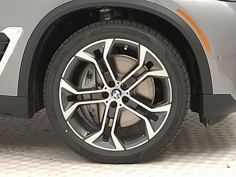 New 2026 BMW X5 xDrive50e w/ Premium Package AWD/4WD image 10