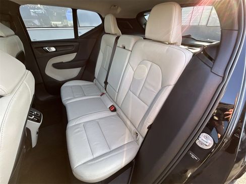 Certified 2023 Volvo XC40 B5 Plus w/ Driver Assist Package image 23