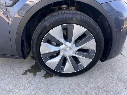 Used 2021 Tesla Model Y 2WD image 34