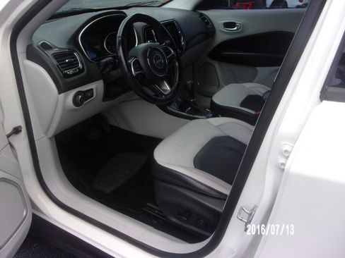 Used 2021 Jeep Compass Limited AWD/4WD image 7