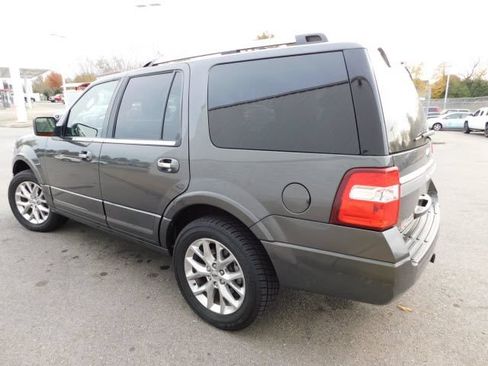 Used 2017 Ford Expedition Limited w/ Equipment Group 301A AWD/4WD image 25