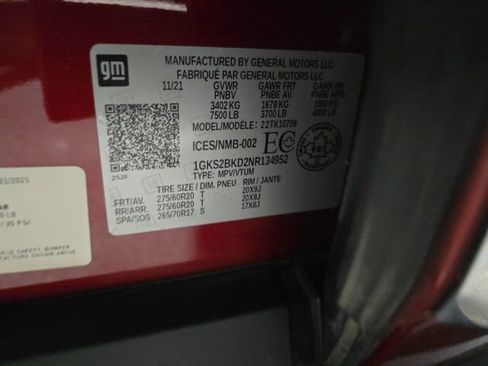 Used 2022 GMC Yukon SLT image 2