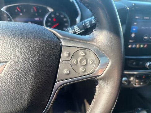Used 2020 Chevrolet Traverse LT image 33