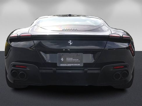 Certified 2022 Ferrari Roma image 4