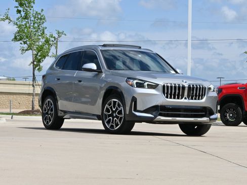 Certified 2024 BMW X1 xDrive28i w/ Premium Package image 2