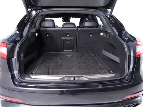 Used 2019 Maserati Levante GTS image 18