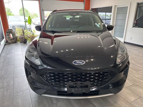 Used 2020 Ford Escape SE Sport image 5