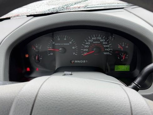 Used 2008 Ford F150 XLT image 26