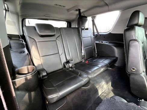 Used 2015 Chevrolet Suburban LT image 37