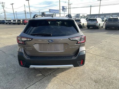 Used 2022 Subaru Outback Limited w/ Popular Package #2 image 5