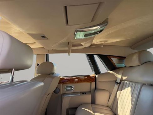 Used 2006 Rolls-Royce Phantom Sedan RWD image 41