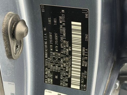 Used 2023 Toyota Corolla Cross L image 27