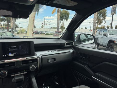 Used 2025 Toyota Tacoma SR5 RWD image 16