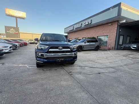 Used 2018 Toyota 4Runner Limited RWD image 9