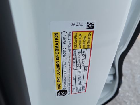 Used 2025 Acura MDX FWD image 28