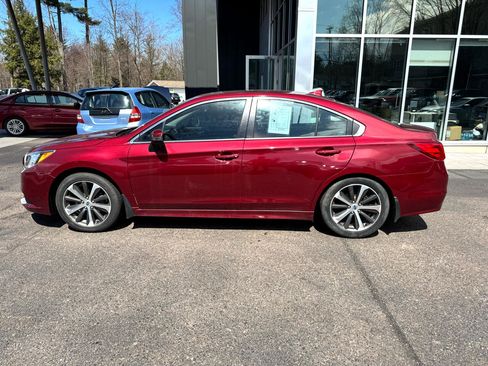 Used 2017 Subaru Legacy 2.5i Limited image 2